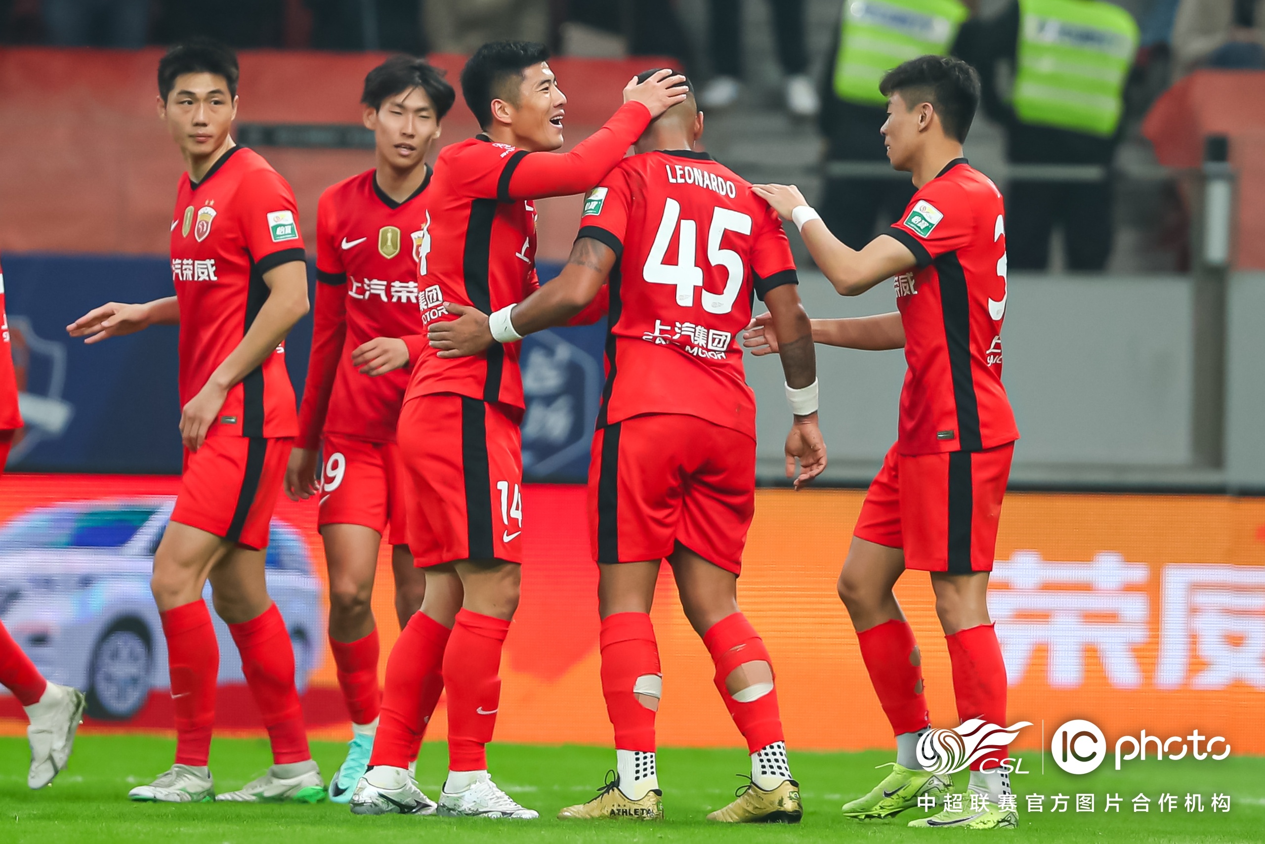 关于赛地聚焦:意大利杯国际比赛日热度飙升,浙江队主帅复盘,气氛紧张,心理建设被强调的信息 关于赛地聚焦:意大利杯国际比赛日热度飙升,浙江队主帅复盘,气氛紧张,心理建设被强调的信息