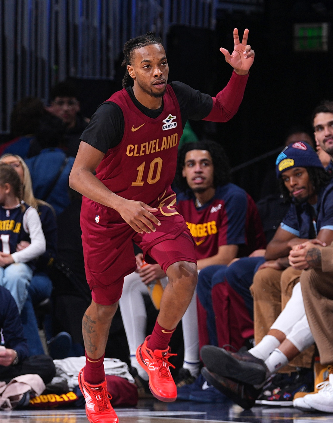 底特律活塞迎欧冠关键赛，转会期止住颓势，赛场秩序良好，训练强度明显提升的简单介绍